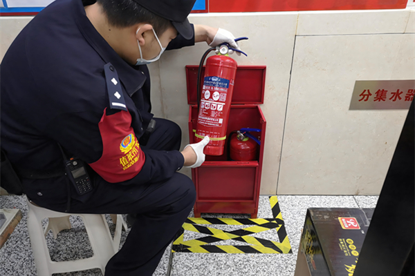灭火器外观检查